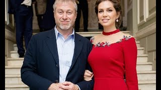 “Снова вместе?”: вся Россия бурно обсуждает воссоединение Романа Абрамовича и Дарьи Жуковой