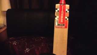 Gray Nicolls Maverick F1 Blaze Review