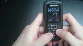 Seven nation army and Heathens but it's played on an old samsung phone