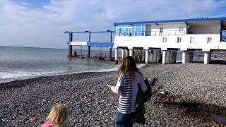 Море, набережная в Лазаревском. Выходной день в межсезонье. SOCHI RUSSIA