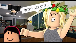 BREAKING INTO PEOPLES HOUSES ON BLOXBURG! *gone wrong*