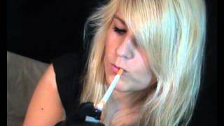 Susi 14 - Beautiful Lady Smoking in Shiny Leatherleggings
