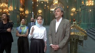 Эмир Кустурица посетил главный храм Вооруженных сил России