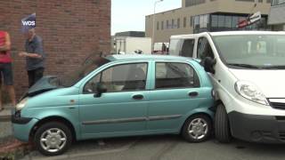 Auto slaat op hol