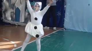 Супер лось и прикольный мини снеговик зажигают (Холодное сердце)