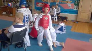 Победа нокаутом в 9 лет Тхэквондо (Taekwondo). A knock-out in 9 years (Taekwondo)