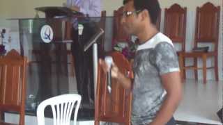 IRMAO CANTA NO VELORIO DA IRMA (EMOCIONANTE)