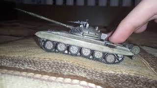 Танк Т-72 из бумаги с рабочей ходовой в масштабе 1/72.