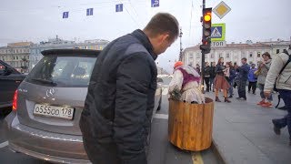 Пранк! Бабка на гироступе 3! ДТП в Питере | GRANNY in RUSSIA Prank