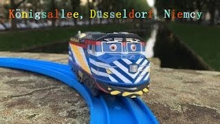 【zabawka kolejowe】Stacyjkowo Zack at Königsallee, Düsseldorf, Niemcy 01844 pl