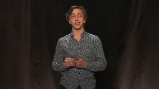 Être amputé, ça me fait une belle jambe | Louis Barbier | TEDxUniversitedeTours