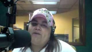 nidia andrade es la primera al aire en magia 89.9 fm en gdl
