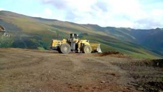 komatsu 800 y cat 987