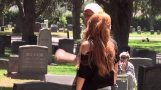 Bella Thorne - Behind the Scenes on "AS DEAD AS IT GETS" Book Trailer