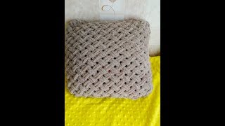 подушка из пряжи Alize Puffy