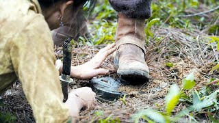 共軍大俠遭日軍追擊，半路竟誤踩地雷，危急時刻美女極限排雷！ ️ 抗日