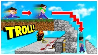 INSANE FAKE PISTON STAIR TRAP! *BEST TROLL* (Minecraft Skywars Trolling)