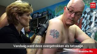 Dennis Lok uit Coevorden laat bijzondere Max Verstappen-tattoo zetten