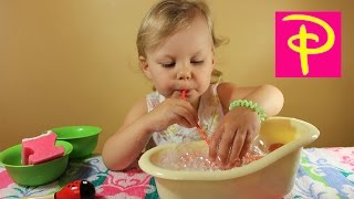 Смешное Видео Малыши Пукают В Воде