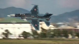 ド迫力！F2超低空帰投、他12機（2011年小牧基地航空祭）
