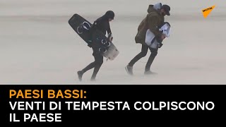 Paesi Bassi: venti di tempesta colpiscono il paese