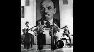 Песни нашего двора - Плывут туманы белые