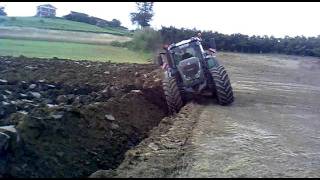 Fendt 939 con aratro da scasso