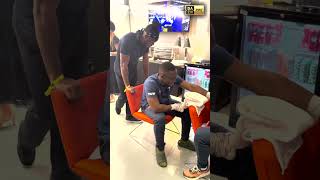 KSI Helps Deji Get Ready For Floyd Mayweather ️ #shorts