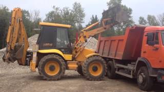 Экскаватор погрузчик MST 544