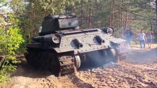 Manewry T-34/85 Podlaski Piknik Militarny 28.05.2016