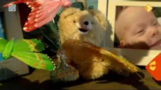 Kinderen overleden na vaccinatie - fragmenten Netwerk-tv 06-11-2009 deel 1.
