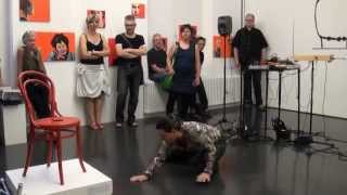 Instabile Anschlüsse (Live-Performance Stimme-Bewegung-Elektronik)