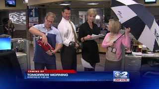 News Anchor Has Freaky Bicep!