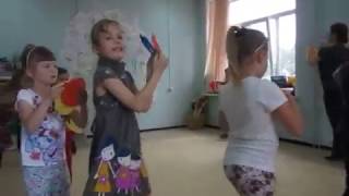 Упражнение с тарелочками :)