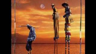 Izzy Stradlin and the Ju Ju Hounds - Sombody Knocking'