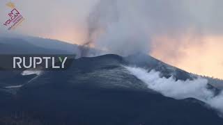 Spain: Lava continues to flow towards Los Guirres beach in La Palma