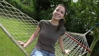Mobile Phones a Dannedd Gwyn - Meinir Gwilym (geiriau / lyrics)