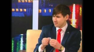 Удивил ведущих вечерней телепередачи "Однажды Вечером"