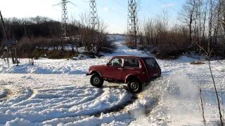 Lada Niva donut