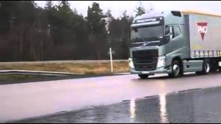 volvo vészfék aszisztens