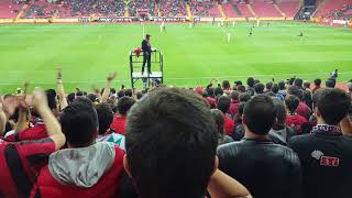 Salın hepsini üstüme gelsinler !! Es Es tribün show