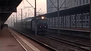 "Дебильный обгон" + искрение пантографа от обледенения Чс4-210 с 47 / Чс4-017 с 123 ст.Дарница