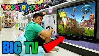 TOYS R US FORTNITE FORT! (65" INCH T.V.)