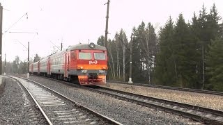 Электропоезд ЭР2Р-7080 и приветливый машинист