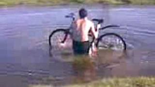 traversand borcea cu bicicleta