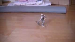 走るからくり人形（自由工作）