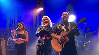 Kim Wilde - Four Little Word (unplugged)