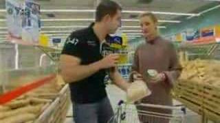Adela nakupuje...