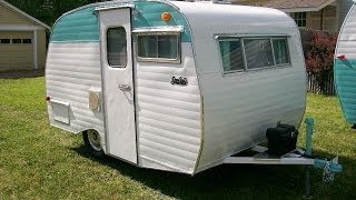 Vintage trailer restoration, 1967 Serro Scotty
