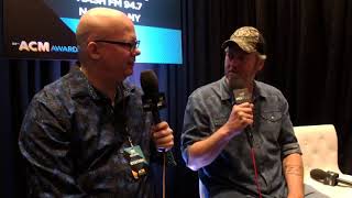 Backstage at the ACMs with Blake Shelton
